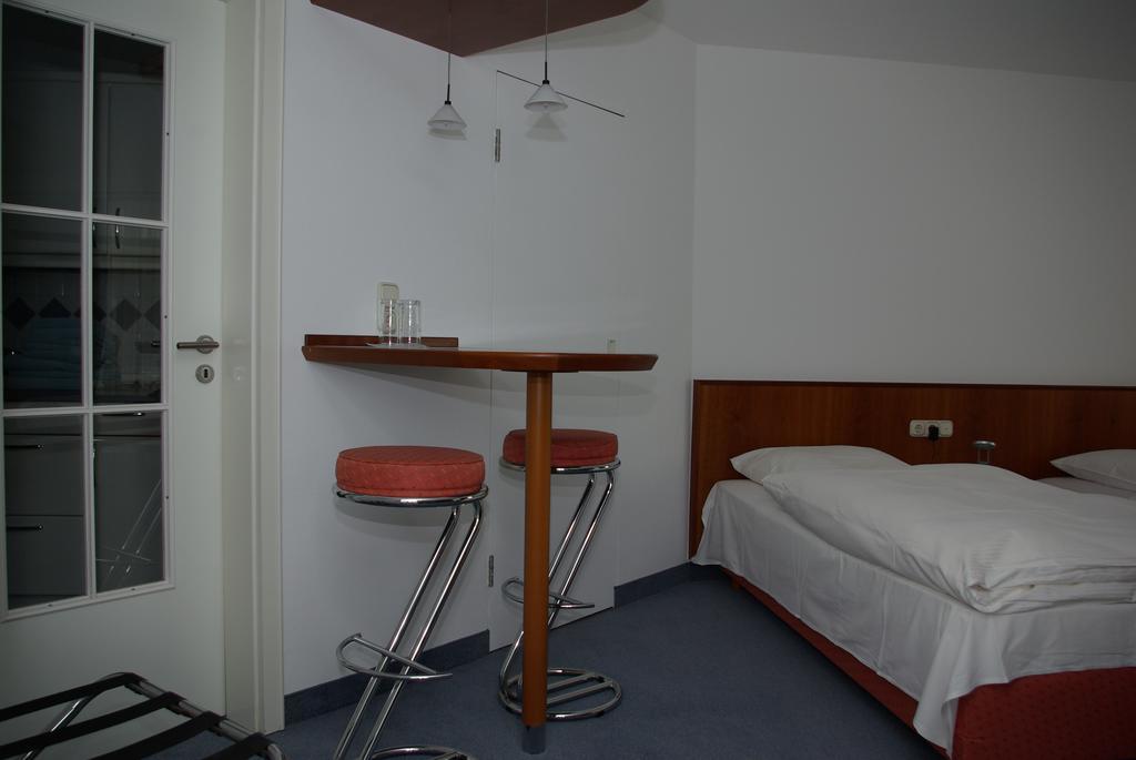 Hotel Alte Bruecke バート・ホンブルク エクステリア 写真