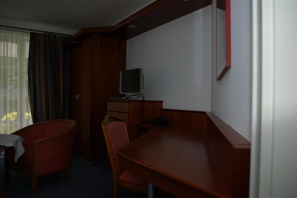 Hotel Alte Bruecke バート・ホンブルク エクステリア 写真