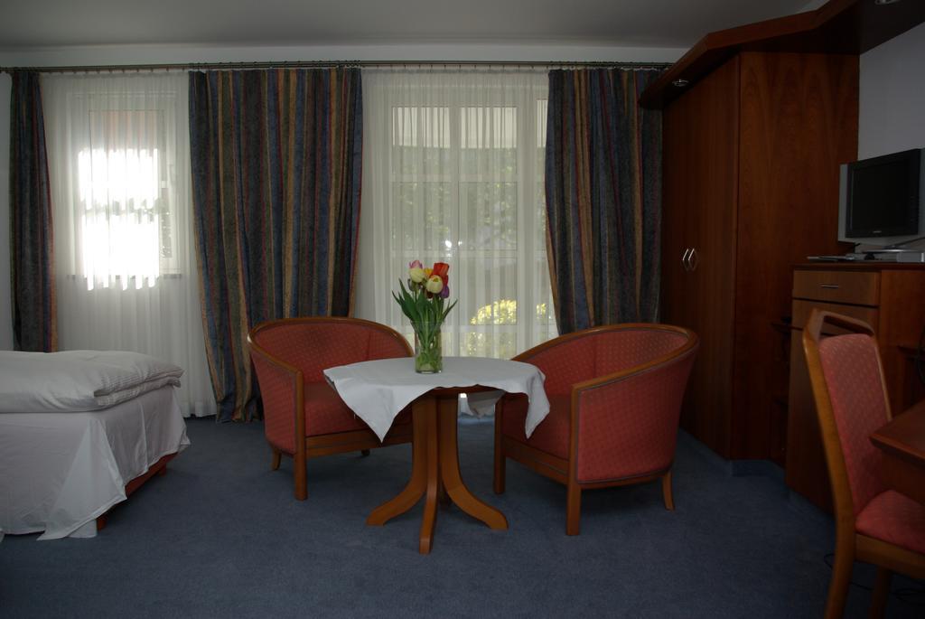 Hotel Alte Bruecke バート・ホンブルク エクステリア 写真
