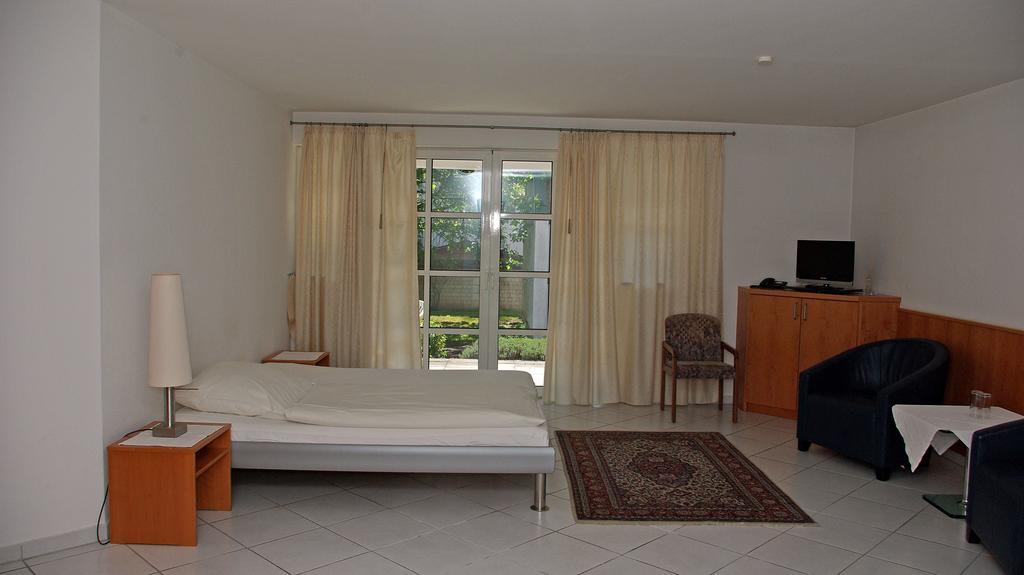 Hotel Alte Bruecke バート・ホンブルク 部屋 写真